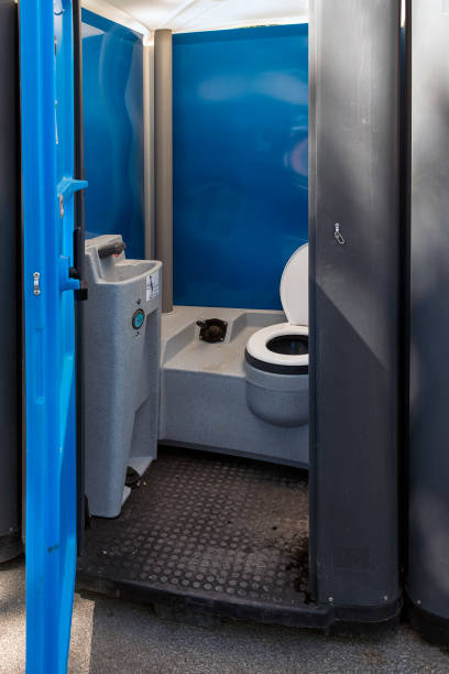 Portable Toilet Options We Offer in Sierra Ridge, CO